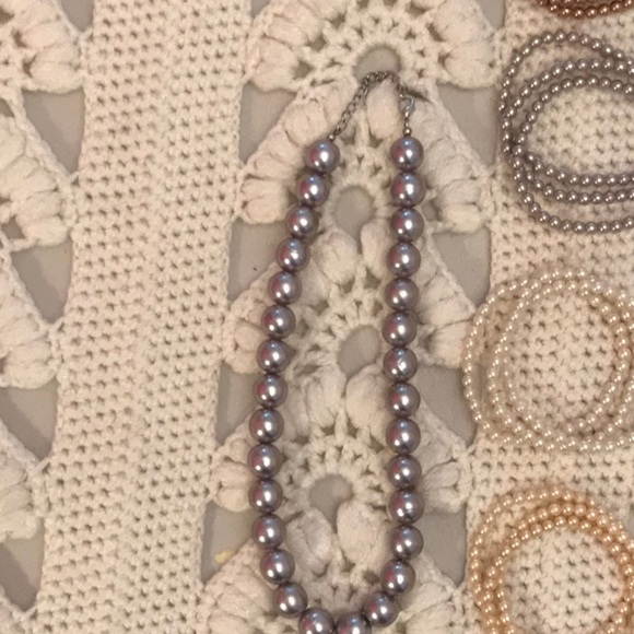 Faux Pearl Necklace & Bracelet Set - Picture 6 of 6